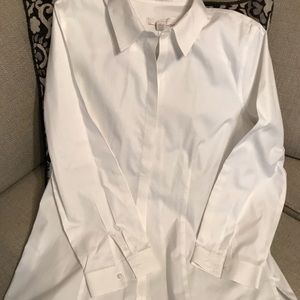 Chico’s white no-iron button down shirt-like new!